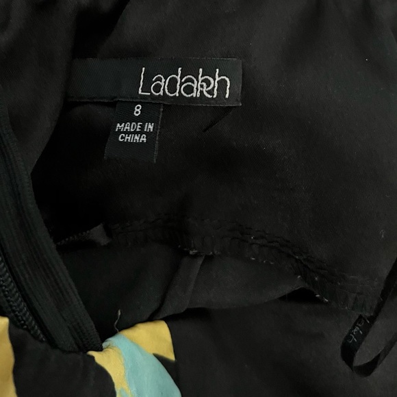 Ladakh Strapless Minidress - Picture 4 of 4